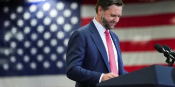 JD Vance’s flopped joke sparks instant mockery: ‘Charm of a rattlesnake’