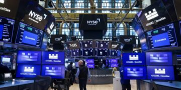 New York Fed warns about $69 trillion foreign investment ‘burden’ on U.S. economy