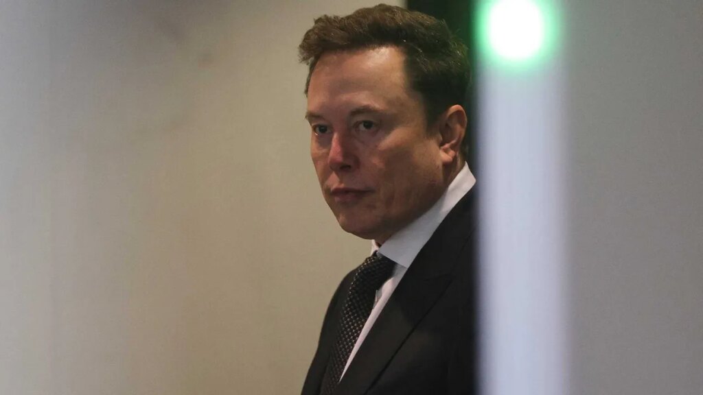 ‘I knew hours ago’: Elon Musk’s furious ex spills wild ‘space technology’ election claim