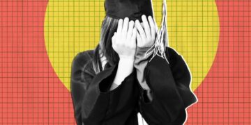 Students Boo and Jeer as AI Name-Reader Flops Spectacularly at College Graduation Ceremony