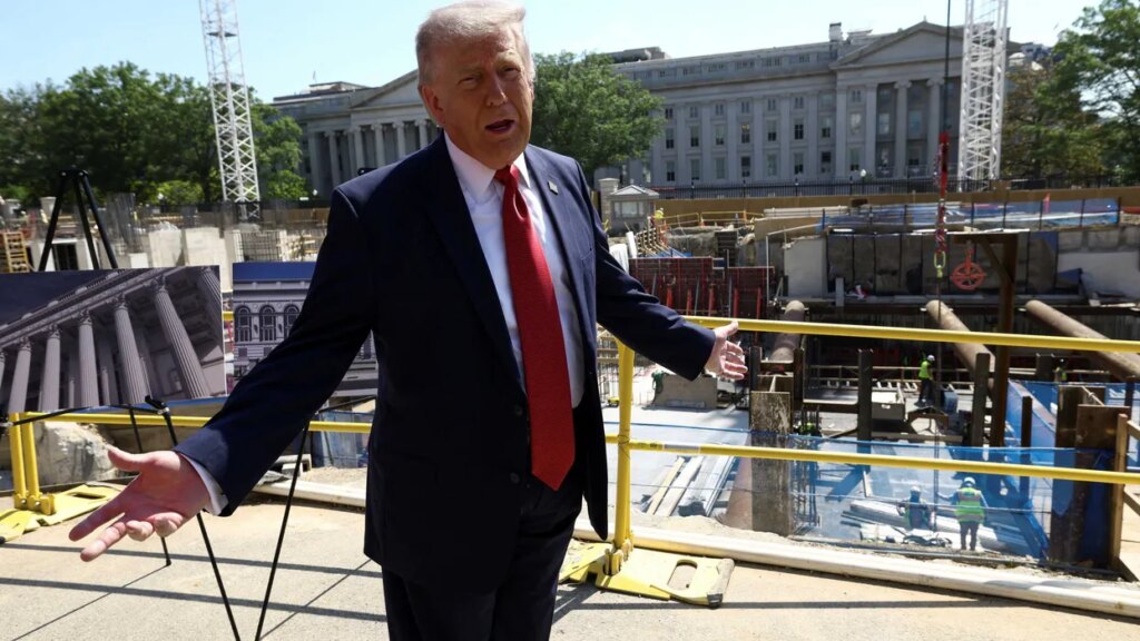 Trump takes shots at GOP senator while dumping him for controversial MAGA wildcard
