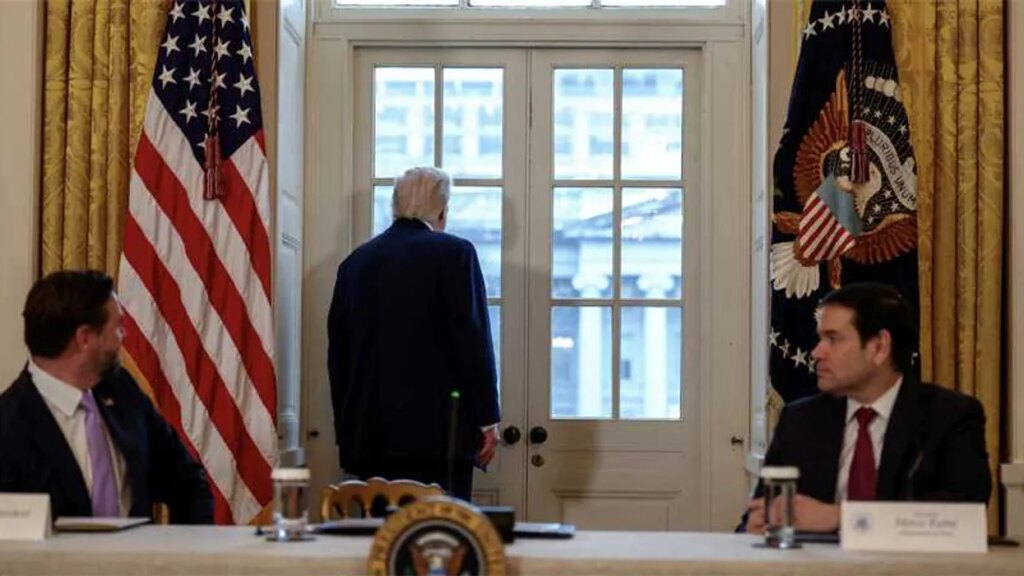 GOP senator turns against Trump’s ballroom after losing his seat to president’s candidate