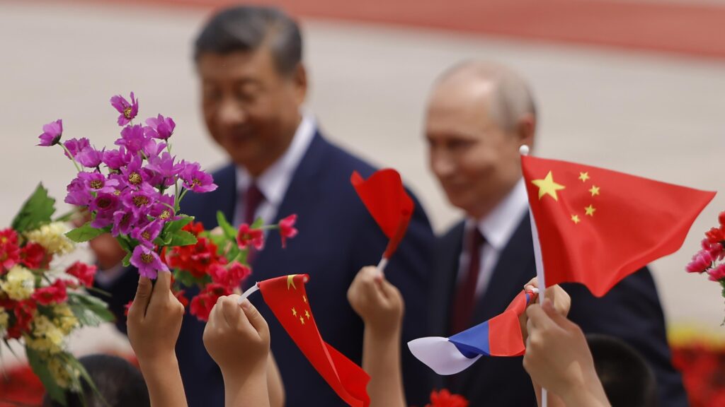 Putin, Following Trump, Visits the World’s Center Stage