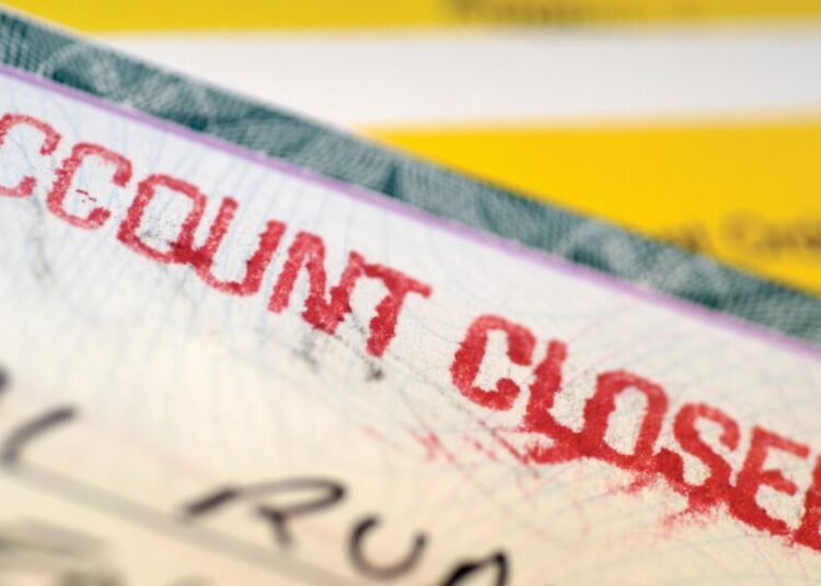 Trump Moves to Tighten Banking Access for Non-Citizens