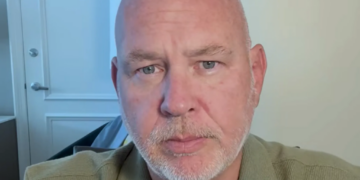 Ex-GOP operative alarmed as Trump’s ‘mind-boggling corruption’ becomes ‘open fire hydrant’