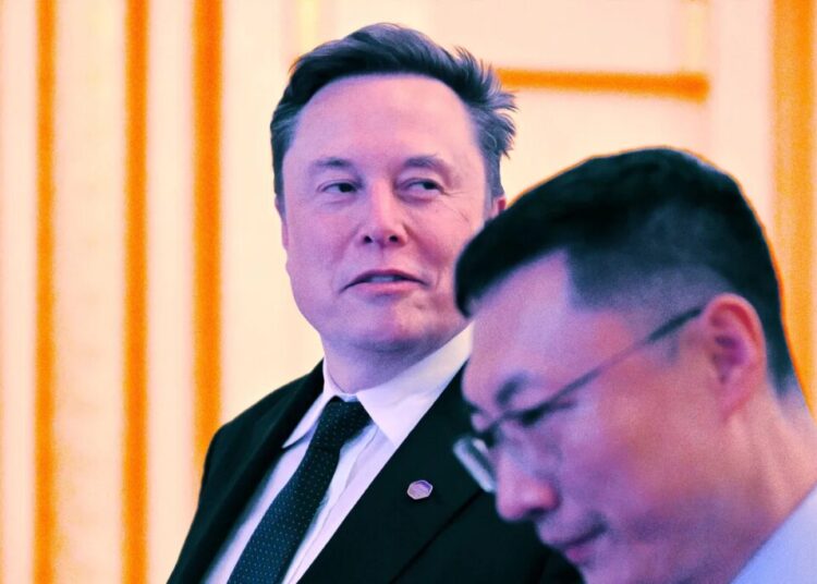 Elon Musk’s Ex Says He Bragged About 10,000 Lasers in Orbit That Are “Not a Piece They’ll See on the Chess Board”