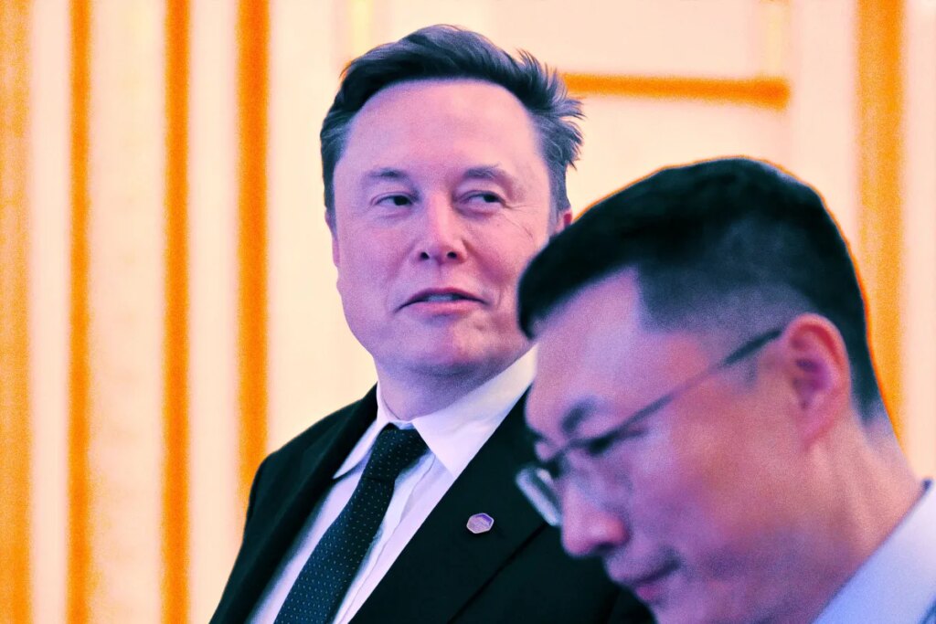 Elon Musk’s Ex Says He Bragged About 10,000 Lasers in Orbit That Are “Not a Piece They’ll See on the Chess Board”