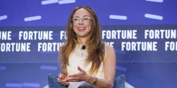 Founder of Ms. Anti Work says her ‘lazy girl job’ allowed her to only work a few hours a day—and she built her media company on the side