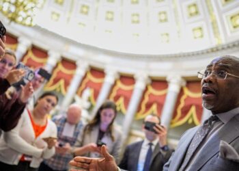 ‘Cowardly’: Democrats Criticize House Republicans for Abruptly Canceling War Powers Vote