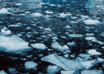 Doomsday Glacier Shows Signs of Imminent Disintegration