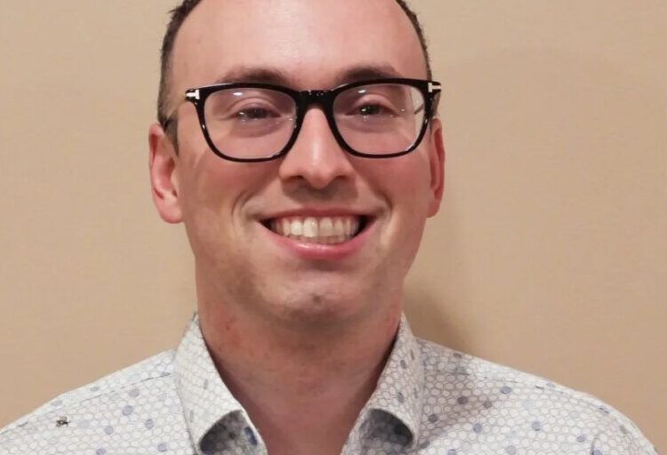 Meet the 32-year-old who is America’s only full-time spelling bee coach — he charges up to $180 per hour