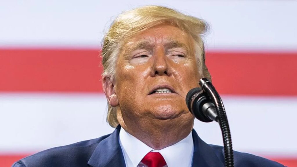 Emergency room doctor names worrying Trump behavior: ‘Something just seems not right’