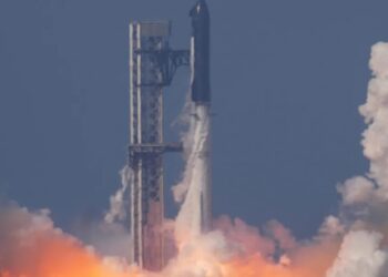 SpaceX’s next-gen rocket is the key to its sky-high valuation, early investor says: ‘Starship also enables all kinds of frontier markets’