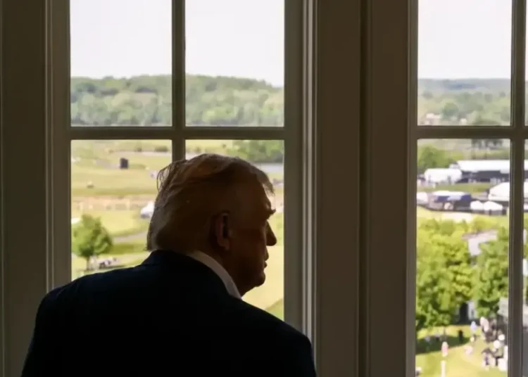 Policy expert flags telling detail in Trump post: ‘This clearly was not written by him’