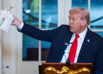 House Democrats to Introduce Bill to Block Trump’s Triumphal Arch Amid Backlash Over ‘Vanity’ Projects