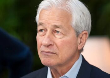 Jamie Dimon tells Gen Z to ‘learn how to think, learn how to earn respect’ as he describes ‘great meeting’ with Zohran Mamdani