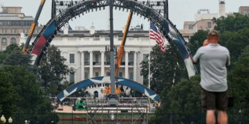 Trump admin panics in fair talent search as artists bail: ‘We can’t just have Kid Rock’