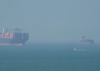 U.S. says deals with Iran for safe Hormuz transit are prohibited