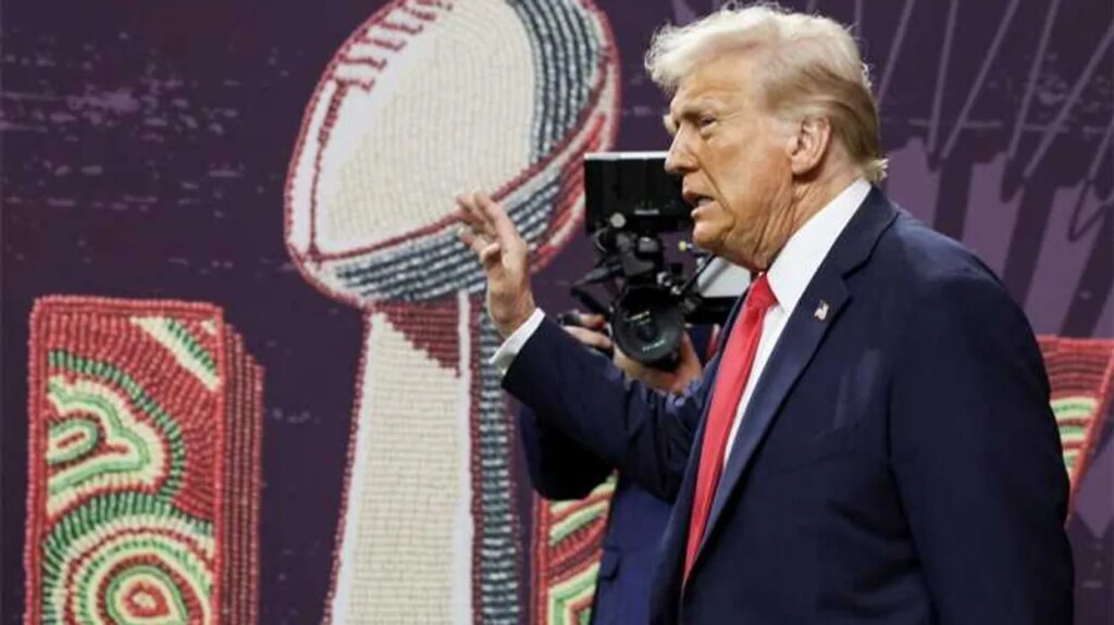 Trump rushes to defend embattled NFL quarterback: ‘They are all losers’
