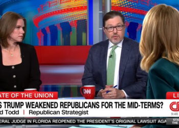 Trump barreling toward disaster with just ’30 days to turn this ship’: GOP strategists