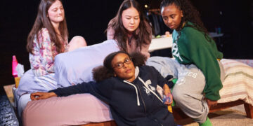 Review: In ‘Dad Don’t Read This’ a Playwright (Maybe?) Grows Up