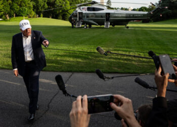 Trump Flexes Hold on G.O.P., Even as It Braces for Midterm Backlash
