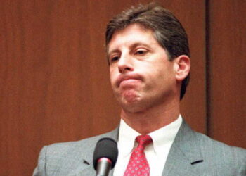 Mark Fuhrman, Flawed Witness in O.J. Simpson Trial, Dies at 74