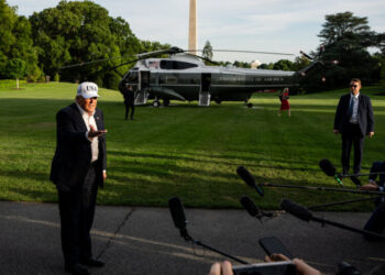 Trump Moves to Admit 10,000 More White South Africans as Refugees
