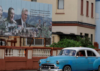 U.S., Escalating Pressure on Cuba, Hits Top Officials With Sanctions