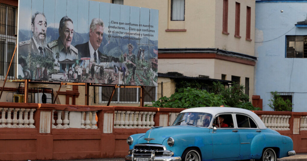 U.S., Escalating Pressure on Cuba, Hits Top Officials With Sanctions