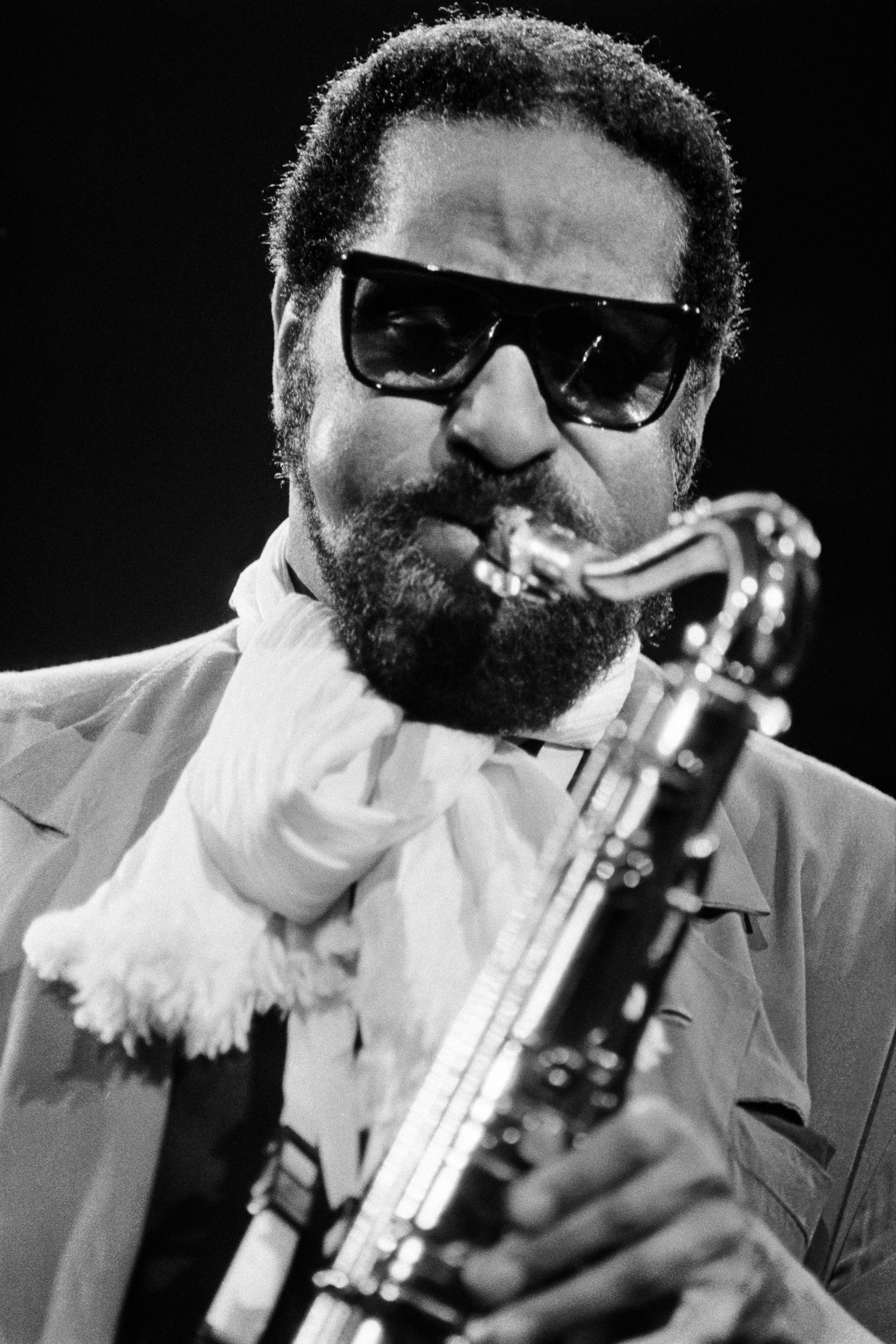 Rollins performs on November 2, 1987 at the 8th Paris Jazz Festival at the Zénith.