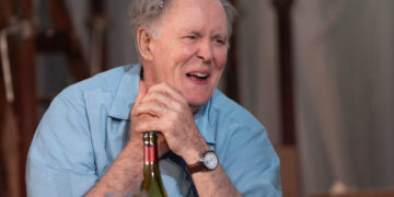 Broadway’s ‘Giant,’ With John Lithgow, Turns a Profit in 10 Weeks