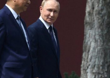 As a Weakened Putin Follows Trump to Beijing, Iran War Offers an Opening