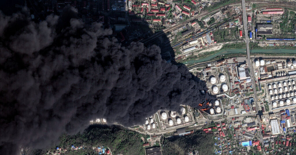 As Ukraine Hits Oil Refineries, Russians Pay a Heavy Environmental Toll