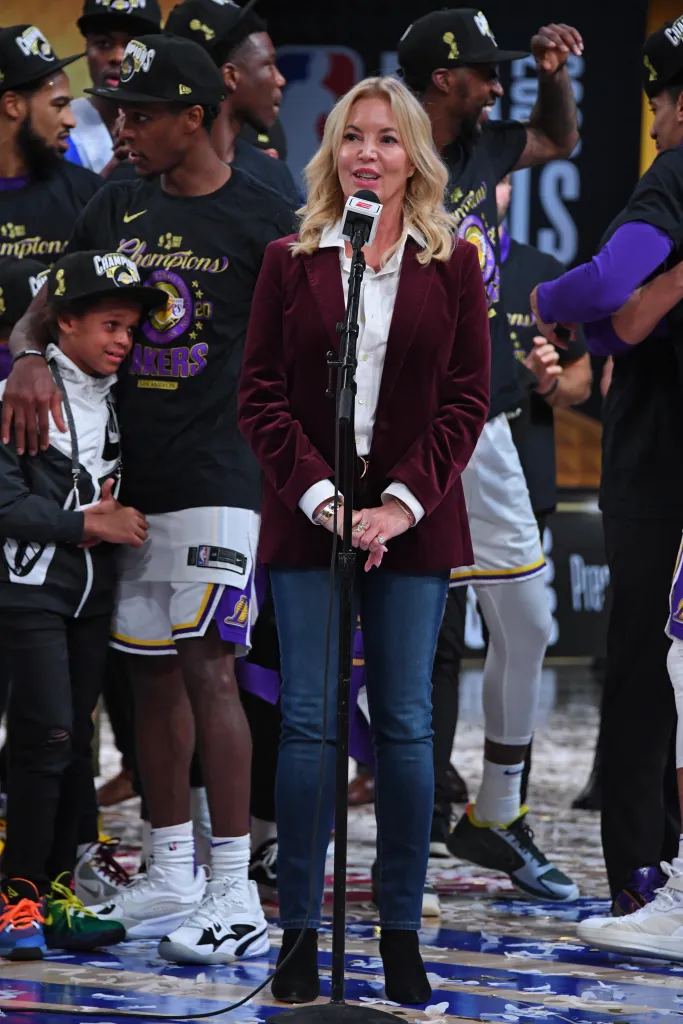 Jeanie Buss, President of the Los Angeles Lakers, speaks into a microphone after the 2020 NBA Finals.