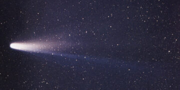 How to Catch a Meteor Shower From Halley’s Comet