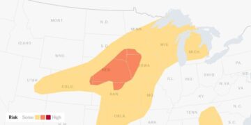 Powerful Storms, Hail and Tornadoes Forecast for Central U.S.