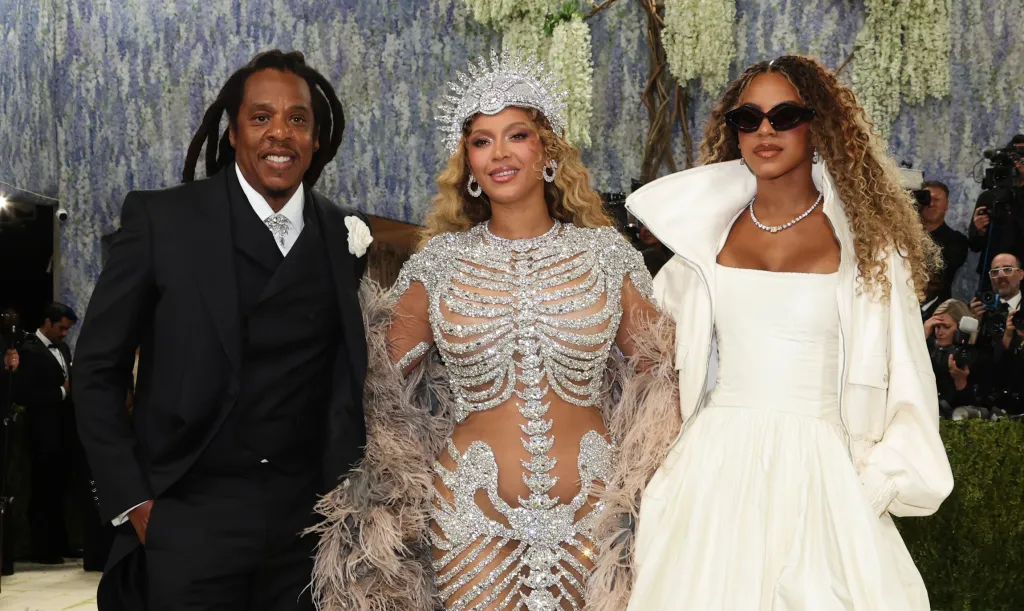 Beyonce (Center) with husband Jay Z and daughter Blue Ivy Carter (Right) at the 2026 Met Gala. 