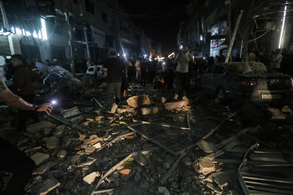 Israel intensified military pressure in Gaza and expanded operations in Lebanon.