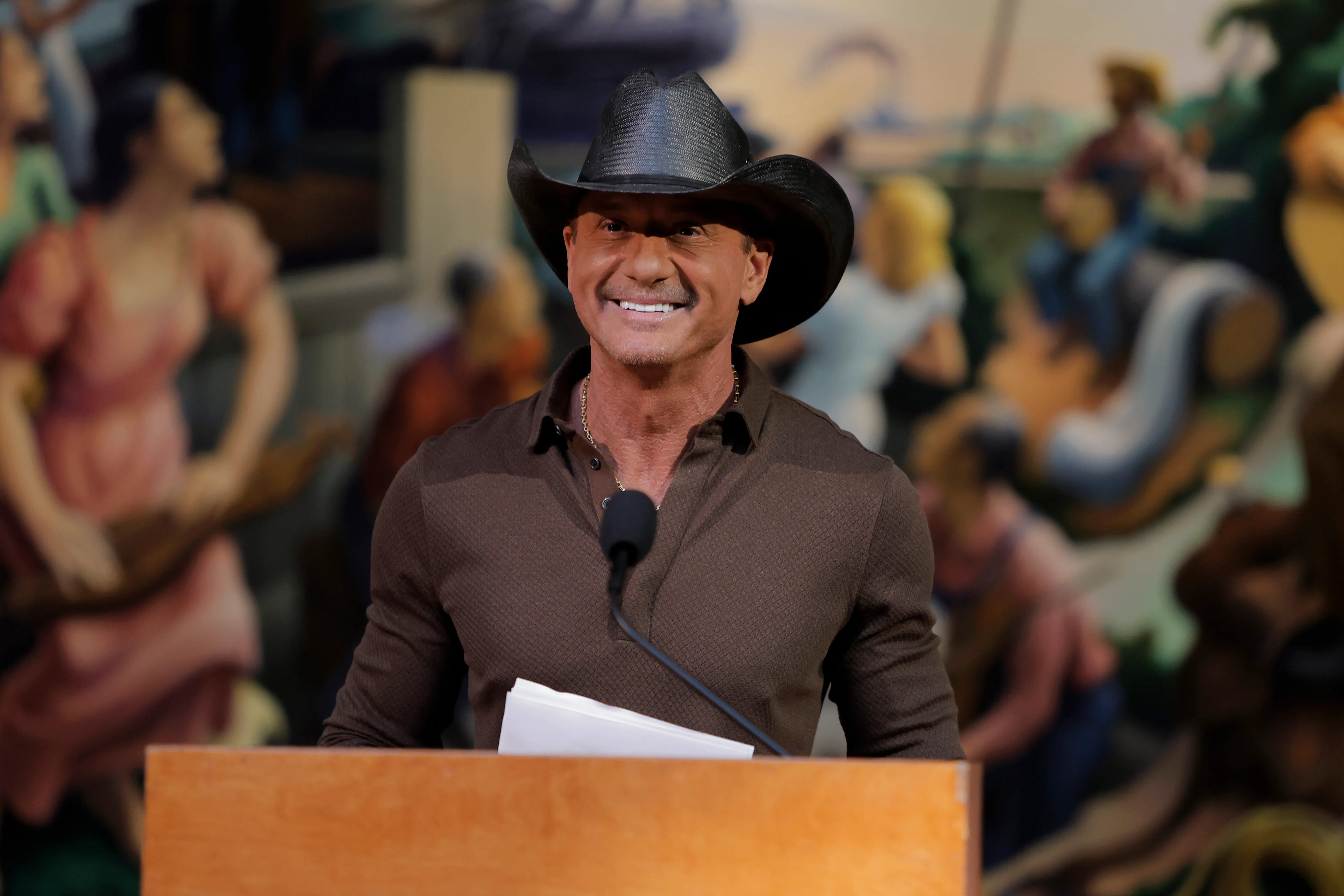 Tim McGraw speaking at the Country Music Hall of Fame Inductee Press Conference.