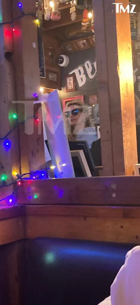 Britney Spears behaving erratically at an LA restaurant.