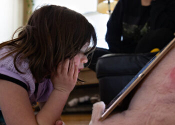 A Vacant Surgeon General’s Office Issues a Warning About Screen Time
