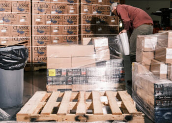 High Gas Prices Are Squeezing America’s Food Banks