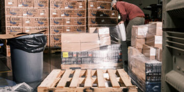 High Gas Prices Are Squeezing America’s Food Banks