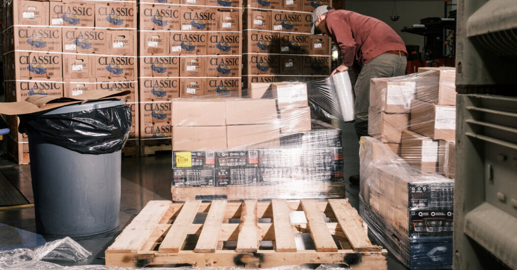 High Gas Prices Are Squeezing America’s Food Banks