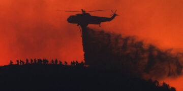 2 Wildfires Near Los Angeles Prompt Evacuations