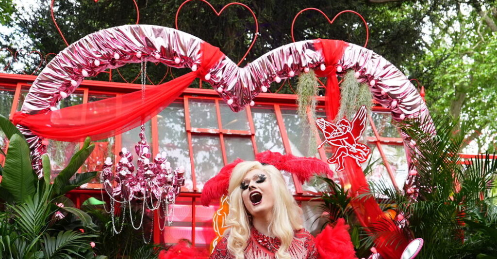 A Sexy Garden Ruffles a Venerable British Flower Show