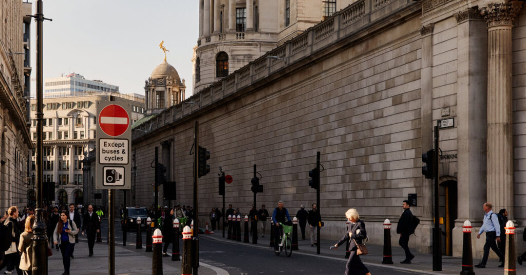 British Politics Is Obsessing Over the Bond Market. Here’s Why.
