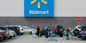 Walmart, Target and TJ Maxx Attract Shoppers Squeezed by Energy Prices