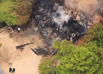 ‘Eternal Flame’ Survives Fire That Destroyed Buddhist Hall in Japan